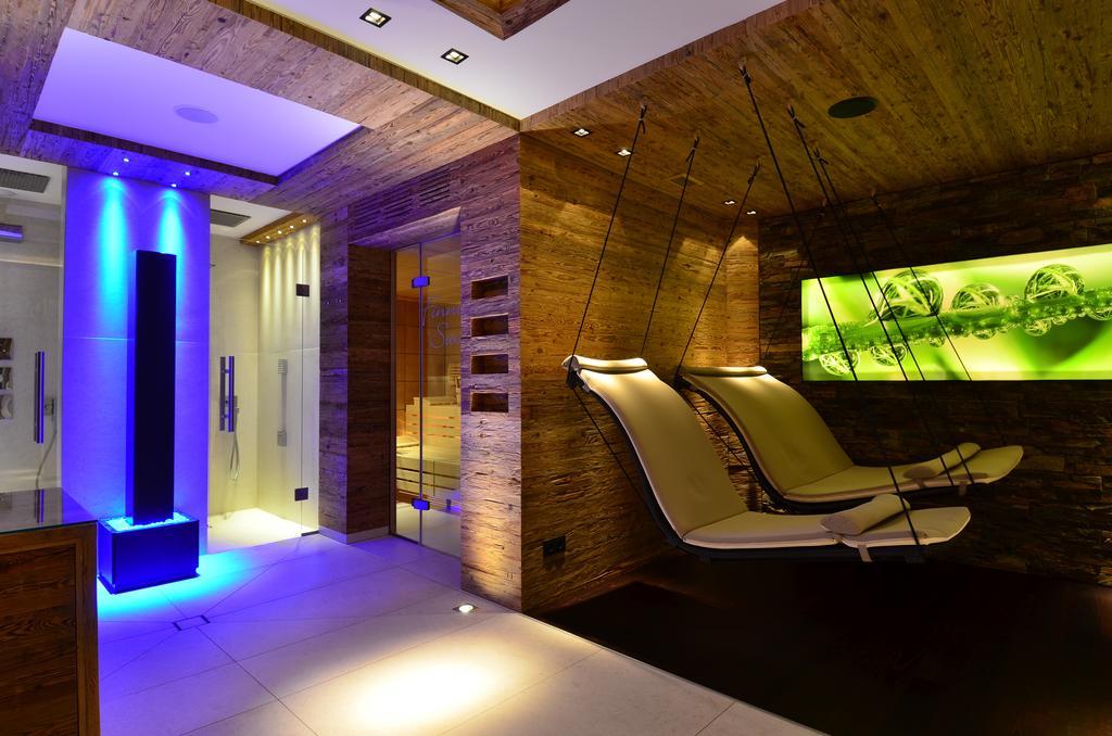 Alpinlounge Raetia Appartements Ischgl Room photo