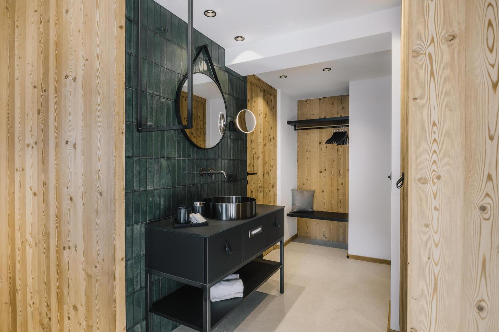Alpinlounge Raetia Appartements Ischgl Exterior photo
