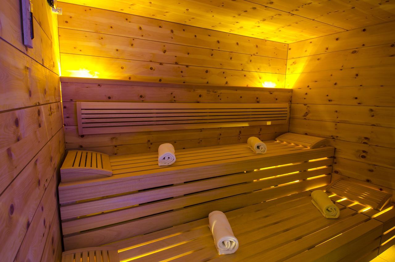 Alpinlounge Raetia Appartements Ischgl Exterior photo