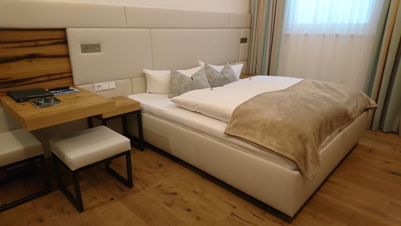 Alpinlounge Raetia Appartements Ischgl Exterior photo