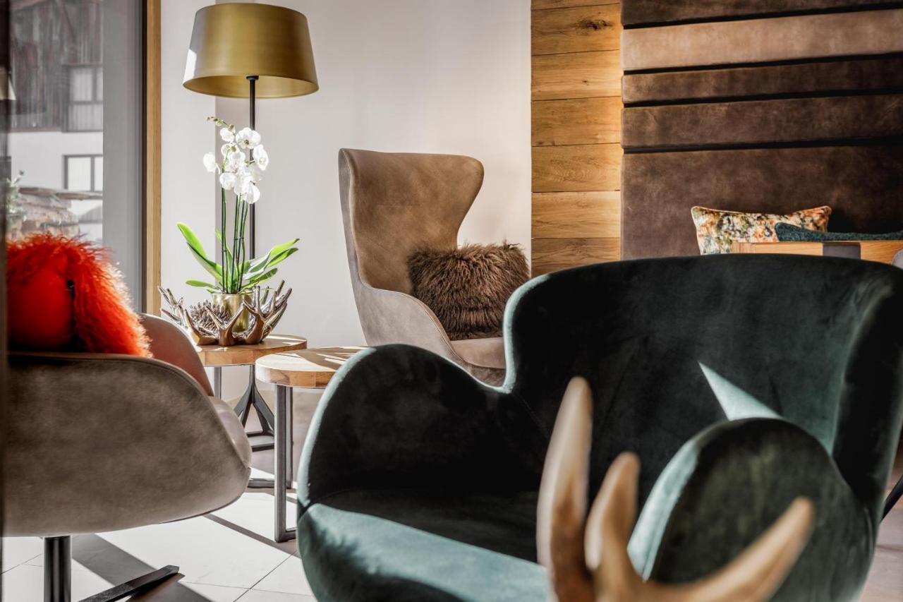 Alpinlounge Raetia Appartements Ischgl Exterior photo