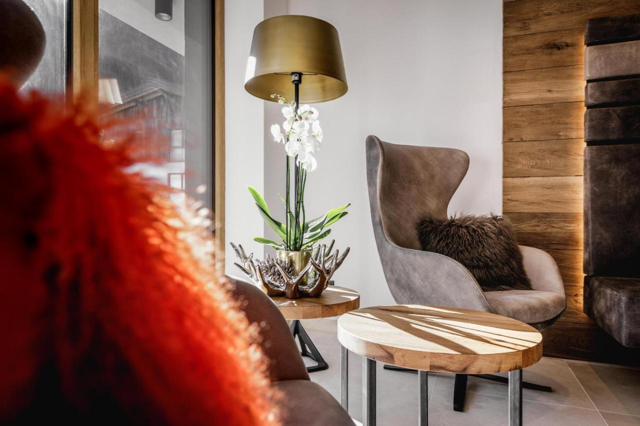 Alpinlounge Raetia Appartements Ischgl Exterior photo