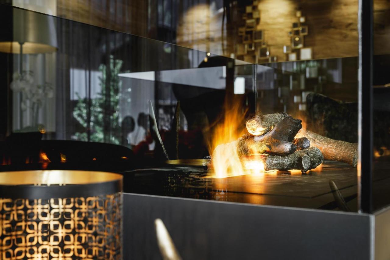 Alpinlounge Raetia Appartements Ischgl Exterior photo