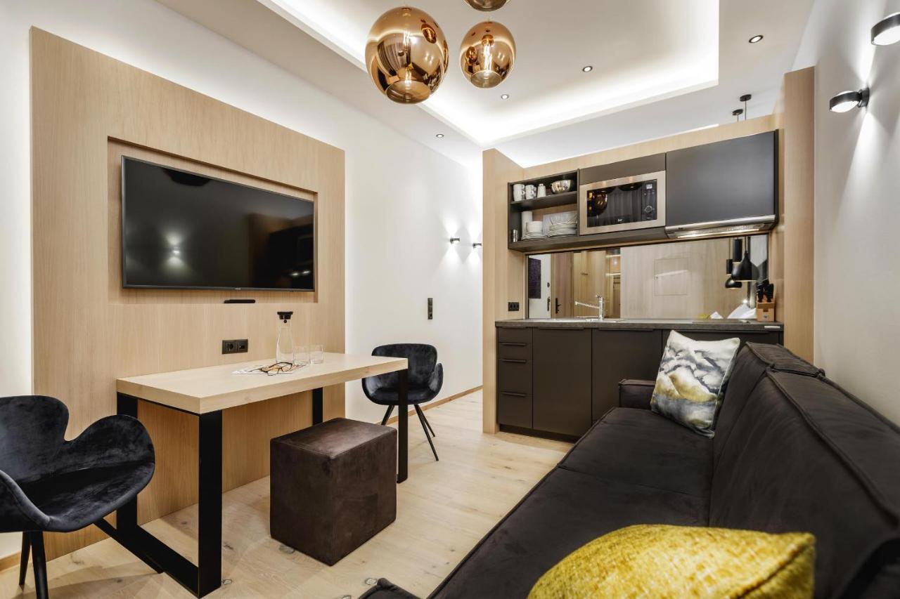 Alpinlounge Raetia Appartements Ischgl Exterior photo