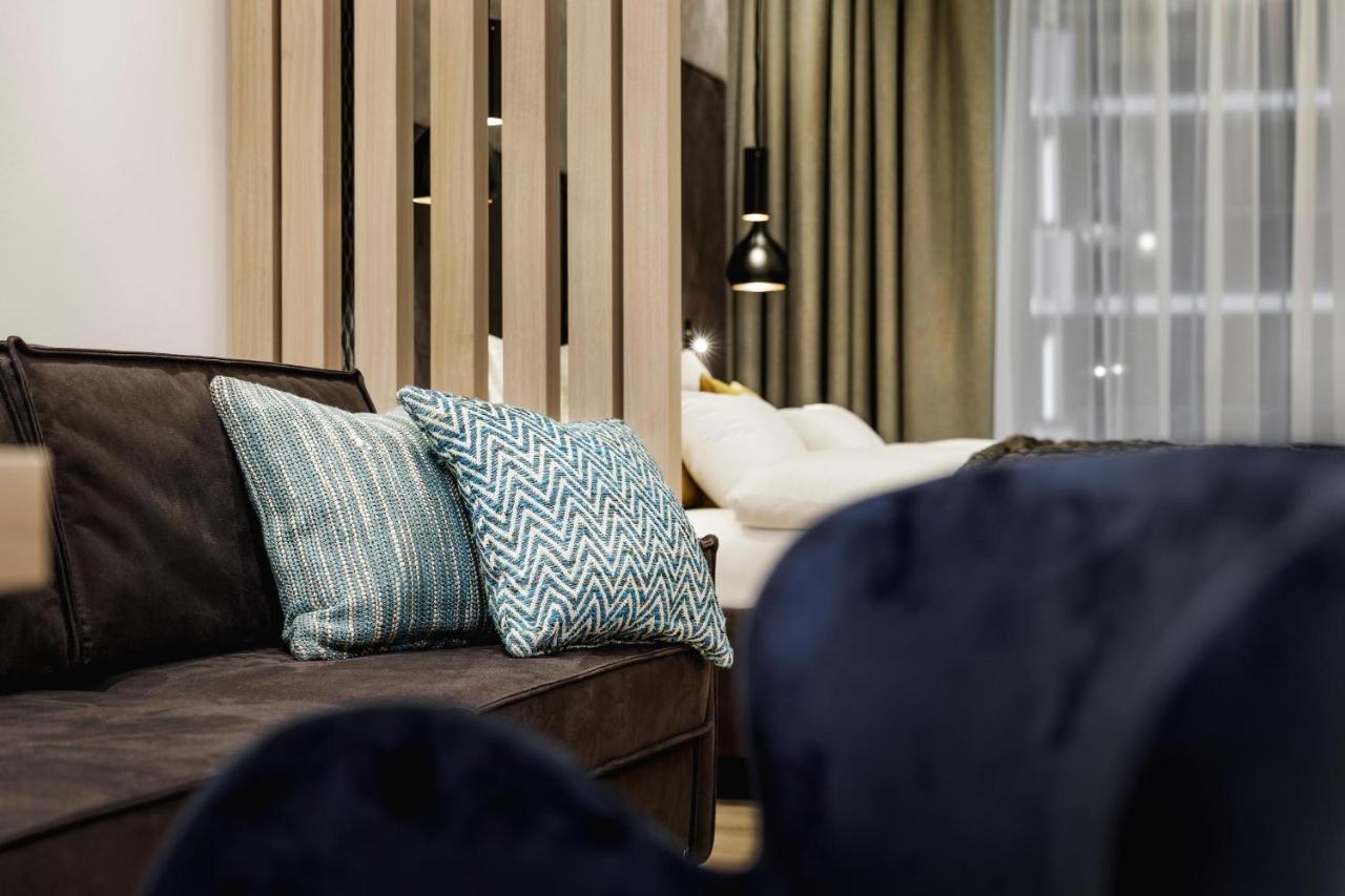 Alpinlounge Raetia Appartements Ischgl Exterior photo